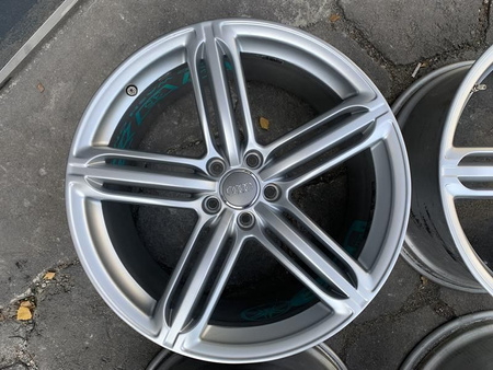 Oryginał Felgi 20cali ET36 4F0 Audi RS6, S6
