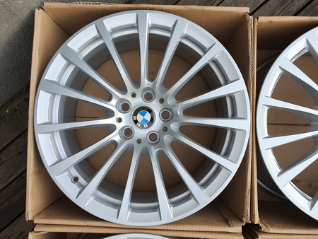 Oryginał felgi 18cali BMW G30 G31 G11 G12 5x112