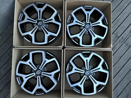 Felgi 17cali Toyota CH-R Corolla Hilux RAV4 Previa 5x114,3 Et50