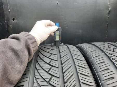 235/35R19 Tristar Ecopower 4S komplet opon całoroczne 6,9mm nr9148