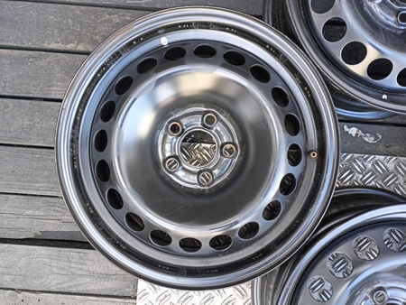 Oryginał felgi stalowe 15cali 8X0 Audi A1 A2 A3 Seat Skoda VW