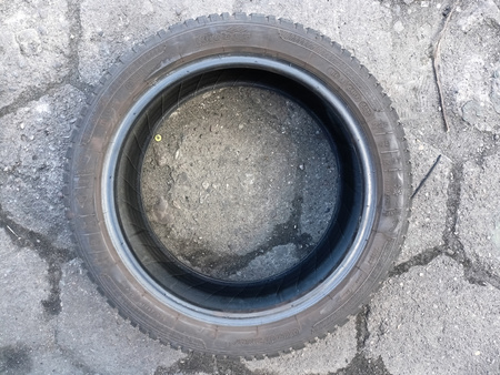 225/45R17 Kleber Quadraxer 2 para opon całoroczne 7,4mm nr7301