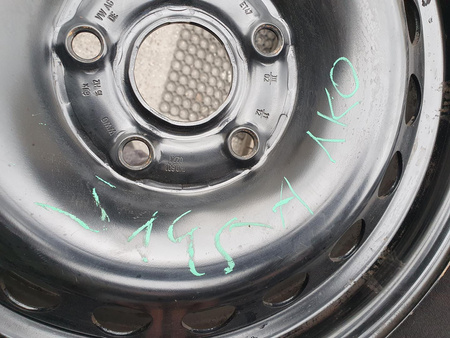 Oryginał felgi stalowe 15cali VW Multivan Audi 100 200 A3 A4 A6