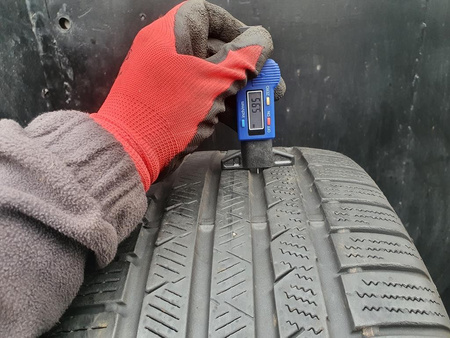 245/40R18 Continental ContiWinterContact para opon zima 5,9mm 8299