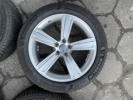 Oryginał koła zima 235/50R19 Audi 4N0 S8 A8 D5 Michelin zima 7,5mm