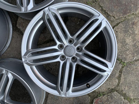 Oryginał Felgi 8,5J 19cali 8U0 AUDI Q3 S-LINE A3 A4 B7 A6 C6 POMPEI nr906