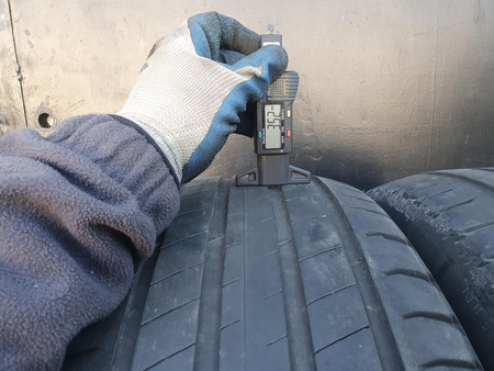 235/65R17 Michelin Latitude Sport 3 para opon lato 3,5mm nr7495