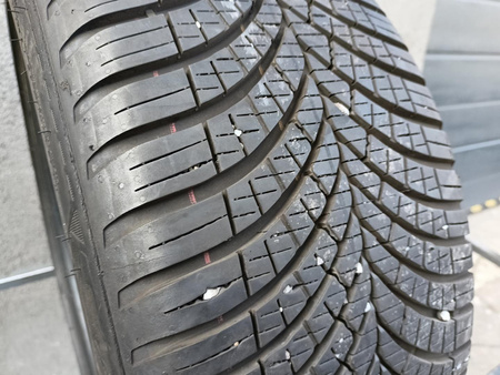 225/45R17 Goodyear Vector 4Season opona całoroczna 7,3mm P725