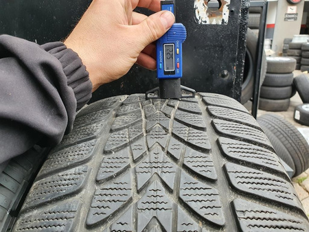 225/50R17 Dunlop SP Winter Sport 4D XL para opon 5,8mm nr7824