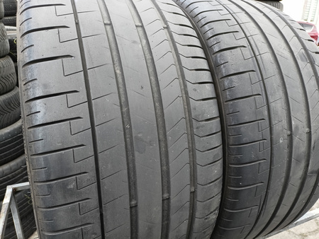 315/30R23 Pirelli P Zero PZ4 XL para opon lato 6mm nr2449B