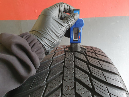 225/45R17 Nexen N Blue 4 Season para opon całoroczne 7,1mm nr7960