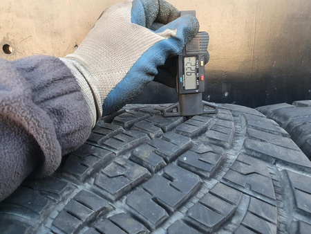 275/40R20 General Grabber AT XL komplet opon lato 9,2mm nr2180