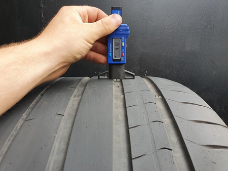 315/30R22 Pirelli P Zero XL opona pojedynka lato 4,1mm nrP242