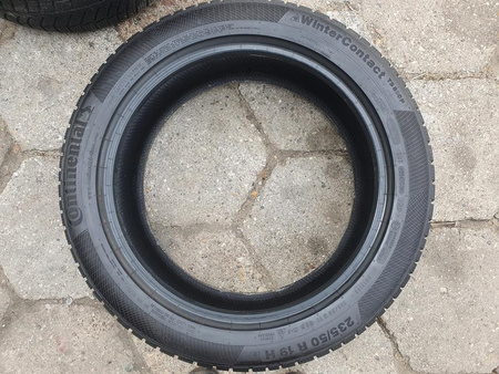 235/50R19 Continental Winter Contact komplet opon zima 8,7mm nr9239