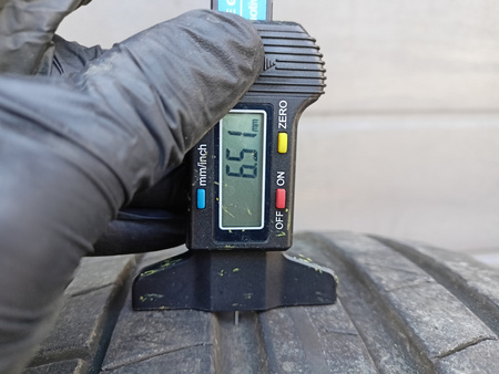 255/30R19 Pirelli P Zero PZ4 XL opona pojedynka lato 6,5mm P925