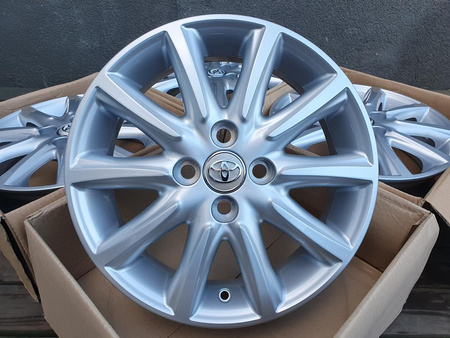 Oryginał felgi 15cali Toyota Aygo 4x100 ET35 PW457-0H006