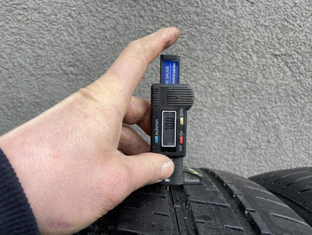 255/40R21 Pirelli Pzero XL komplet opon lato 7,0mm nr222