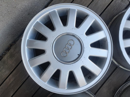 Oryginał felgi 15cali Audi 8L0 A3 8L A4 B6 Vw Skoda 5x100