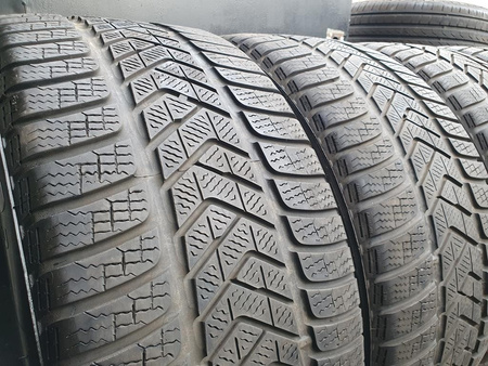 275/35R21 Pirelli Sottozero 3 Winter XL komplet opon zima 5,9mm nr2268