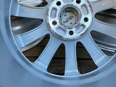 Oryginał felgi 18cali Volvo S60 S90 V40 V60 V90 XC90 5x108