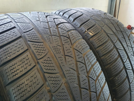 255/45R18 Pirelli Sottozero Winter 240 komplet opon zima 7,6mm 8319