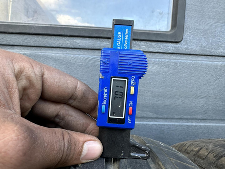 235/55R17 Bridgestone Dueler H/P komplet opon lato 7mm nr7098