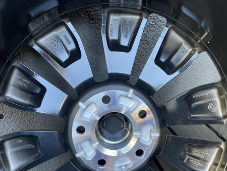 Oryginał koła 225/45R19 Renault Kadjar 5x114,3 et40 Nokian zima nowe