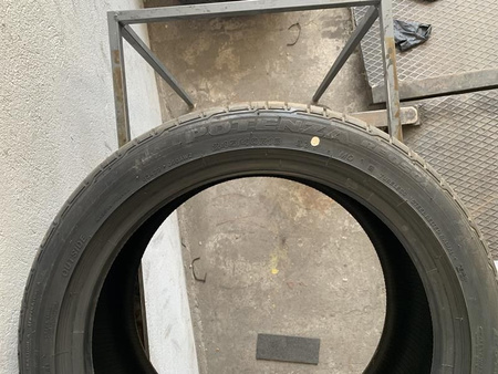 245/40R18 97Y M0 Bridgestone Potenza Re050A para Nowych opon lato