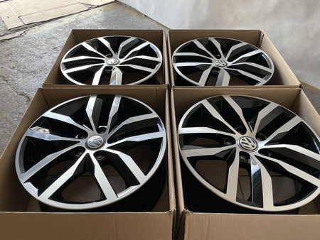 Oryginał felgi 17cali 5G0 Vw Golf GTI Jetta Passat Tiguan Sharan
