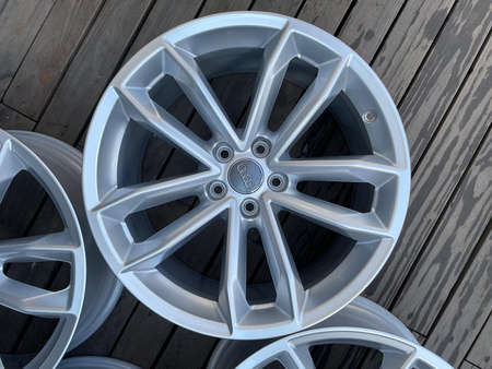 Oryginał felgi 19cali Nowy model 8W0 AUDI A4 B8 B9 S-LINE A6 A5 A7 A8