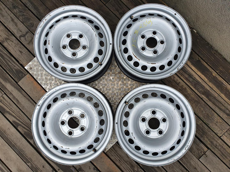 Oryginał felgi stalowe 16cali VW Transporter T5 Bora Skoda Superb