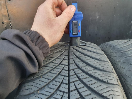 195/65R15 Goodyear Vector 4 Seasons GEN 2 para całoroczne 5,7mm nr5244