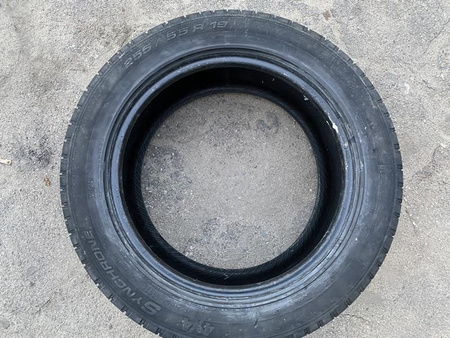 255/55R19 Michelin 4x4 Synchrone XL pojedynka zima 7,2mm P902