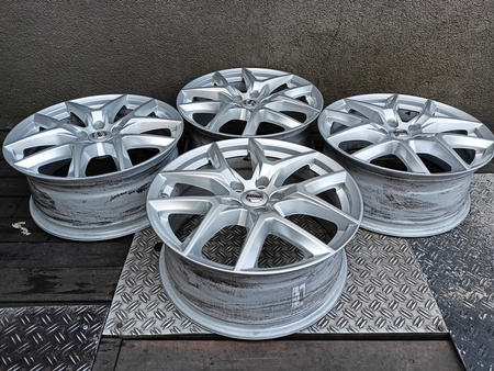 Oryginał felgi 18cali Volvo XC60 XC70 S80 V60 V50 S40 C30 V40