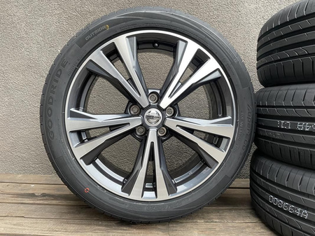 Oryginał nowe koła 225/45R18 Nissan Leaf 5x114,3 et35 Goodride XL lato