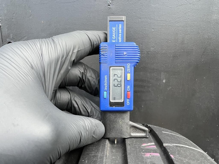 215/50R18 Falken Azenis FK453CC para opon lato 6,2mm nr8475