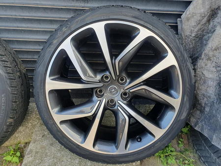 Oryginał koła 245/35R20 Opel Insignia OPC Vredestein całoroczne 7,4mm
