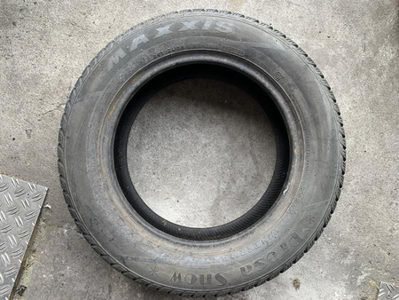 185/65R15 185/65/15 Maxxis Presa Son WinterMaxx Pojedyncza 8,1mm P153