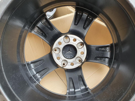 Oryginał felgi 18cali Mercedes GLC GLA CLA E-klasa ET38