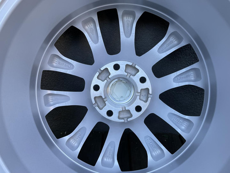 Koła 225/55R17 Toyota Rav4 5x114,3 Nokian zima nowe