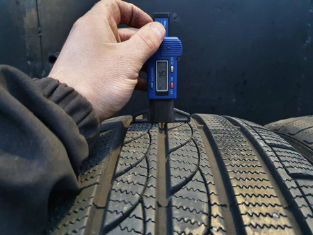 245/45R19 Tracmax Ice-Plus S210 XL para opon zima 7,5mm nr9363A