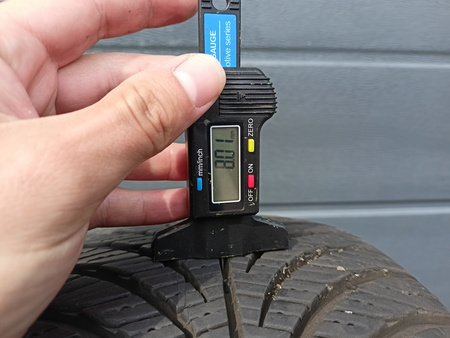 195/50R15 Goodyear Vector 4Seasons opona całoroczna 8mm P1595