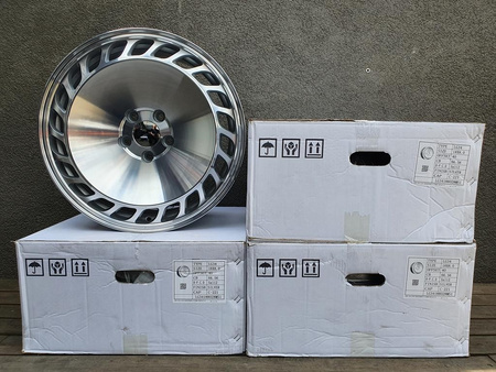 Felgi 18cali Audi A3 A4 A6 VW Golf Jetta Mercedes C E S CLS