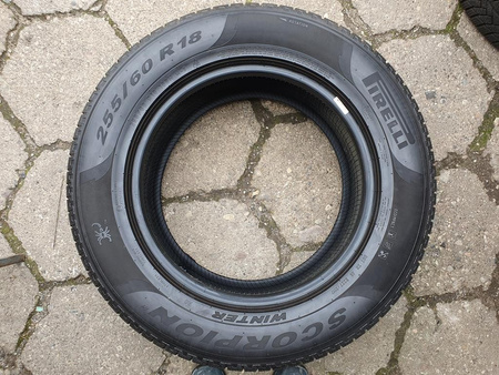 255/60R18 Pirelli Scorpion Winter komplet opon zima 6,1mm nr8536