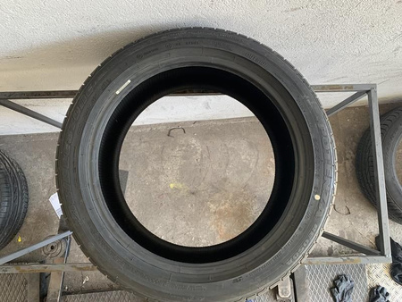 245/40R18 97Y M0 Bridgestone Potenza Re050A para Nowych opon lato