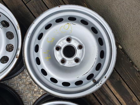 Oryginał felgi stalowe 15cali VW Bora Caddy Golf Audi A3 A4 A6