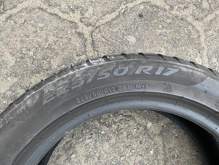 225/50R17 Pirelli Sottozero 3 XL jedna opona zima 5,9mm nrP175