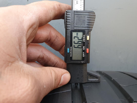 275/30R20 Pirelli P Zero PZ4 para opon lato 6,6mm nr2376