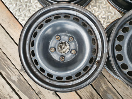 Oryginał felgi stalowe 15cali VW Rabbit Eurovan Seat Altea Leon