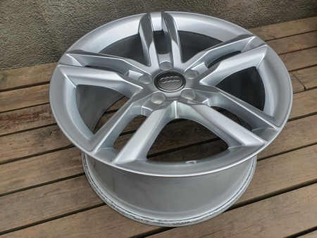 Oryginał felga 18cali 8J0601025AN Audi TT 5x112 et52